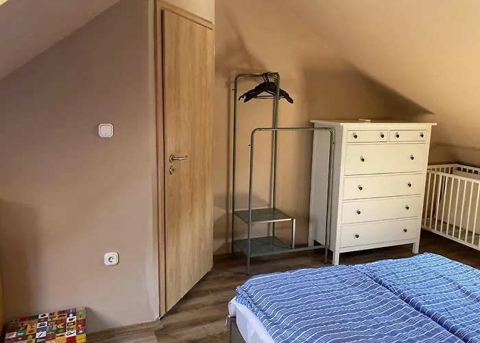 35 Vendeghaz