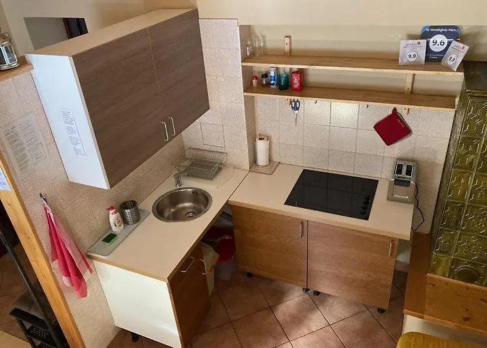 35 Vendeghaz Apartament *